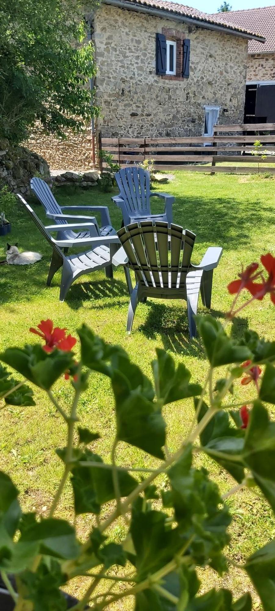 Beautiful 2 Bed Cottage With Swimming Pool Pagéas Zimmer foto