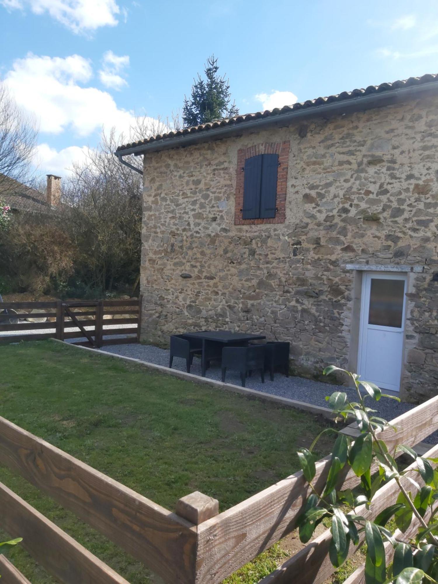 Beautiful 2 Bed Cottage With Swimming Pool Pagéas Zimmer foto